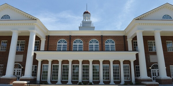 Do More Expensive Colleges Actually Have Better Graduation Rates?